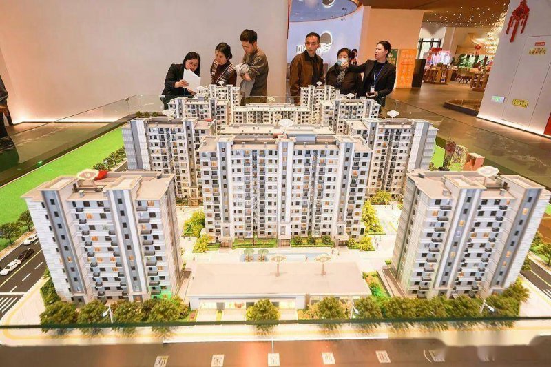郑州公交扫码支付启用近俩月 1/4客流移动设备扫码乘车